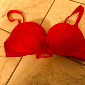 Victoria Secret padded push plunge bra